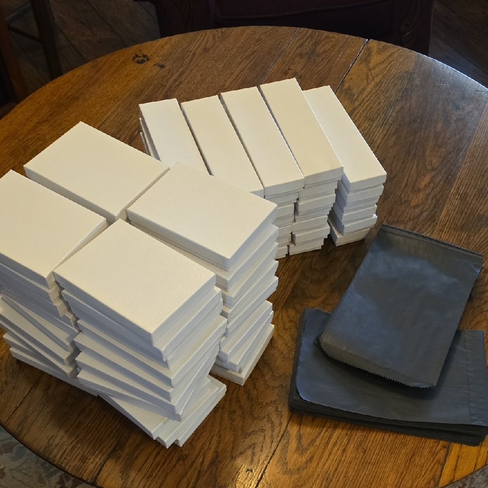 White Cotton Filled Jewelry Boxes